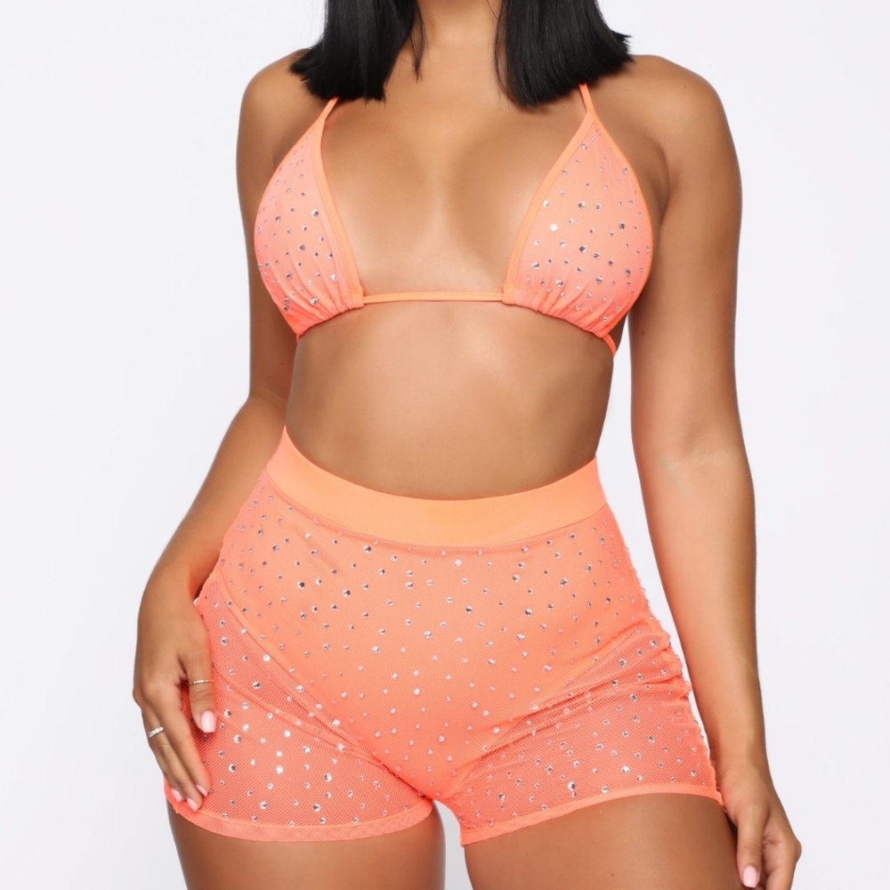 Fashion nova swimsuit